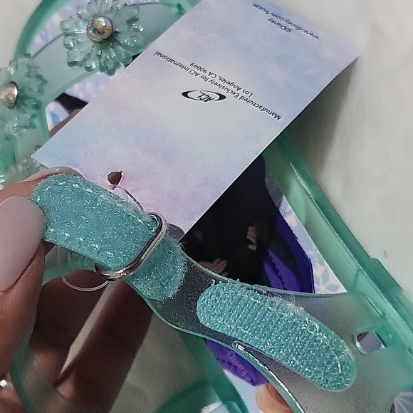 NWT Frozen jelly sandles - Picture 7 of 8